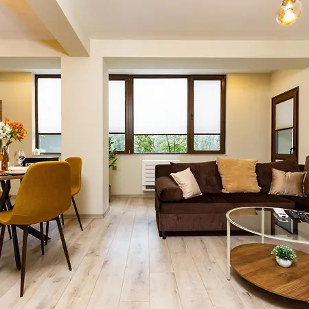 Desi's | Large 3br Next To Old Town & Kapana * Plowdiw
