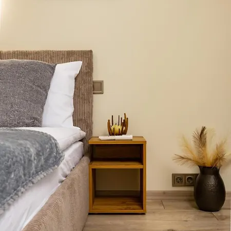 Desi's | Large 3br Next To Old Town & Kapana Plowdiw