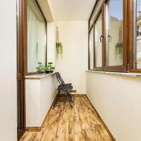 Desi's | Large 3br Next To Old Town & Kapana Apartmán Plovdiv